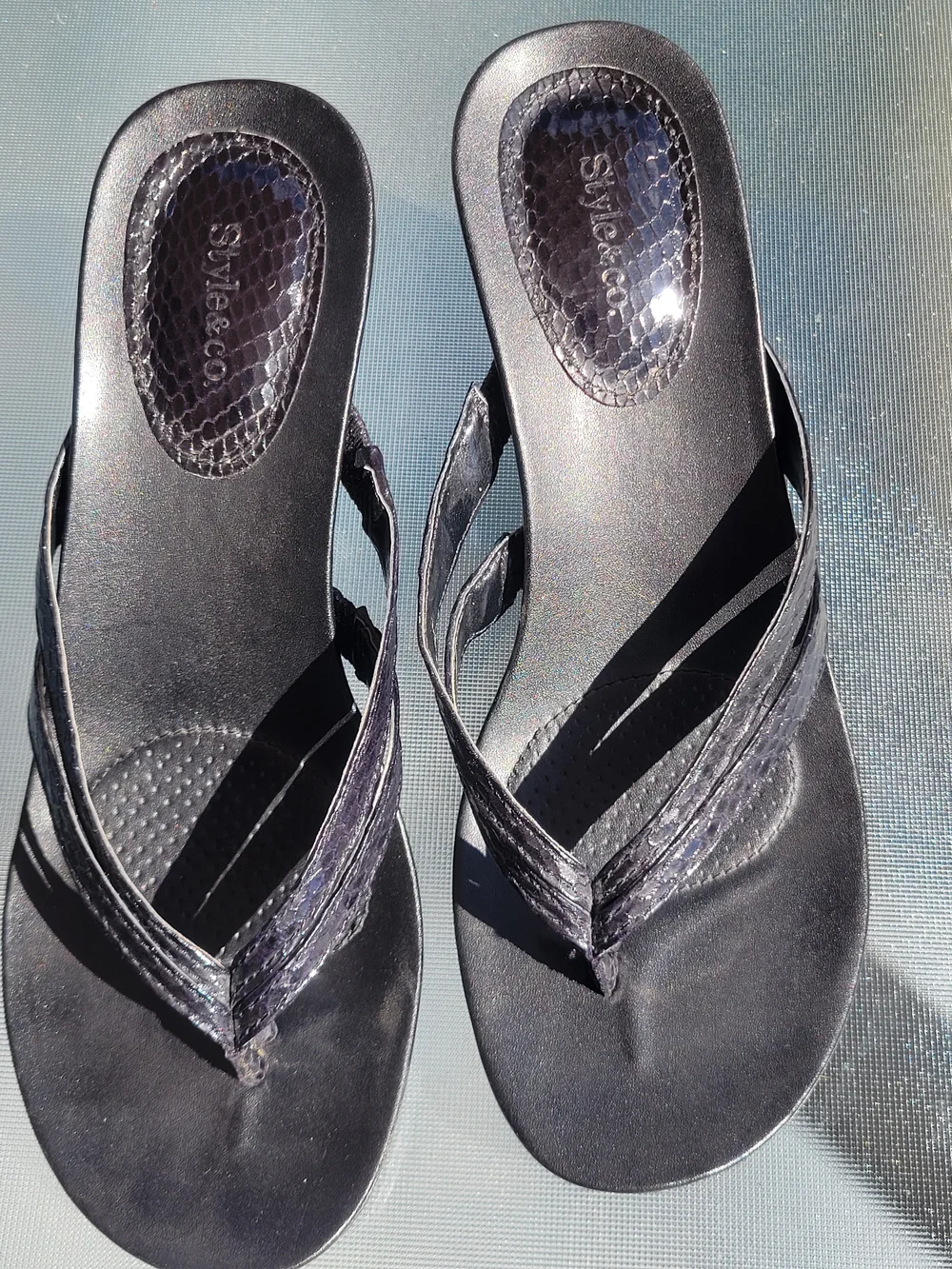Style & Co. Women's Black Wedge Thong Sandals (size 7)